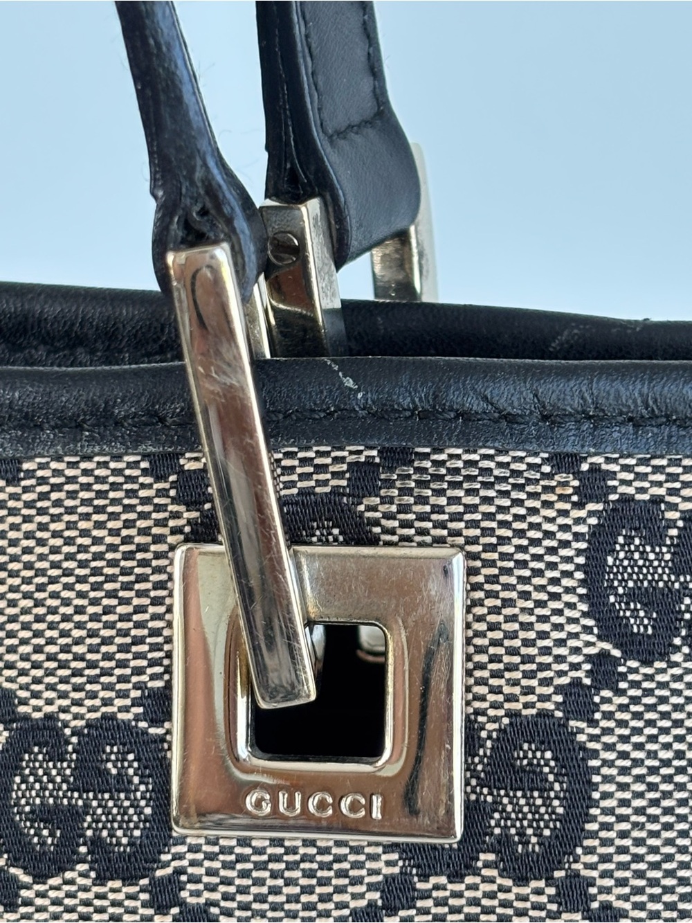 Gucci GG Eclipse Canvas Vintage Tote with Black Trim - Picture 5 of 8